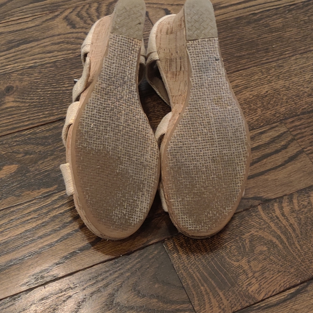 Toms Wedges - Picture 3 of 4